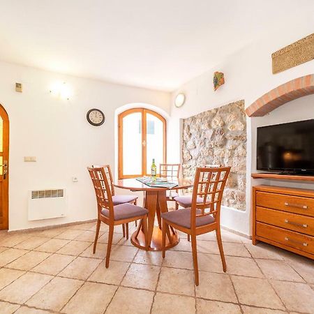 Mediterranean Apartment Korina Baška Екстериор снимка