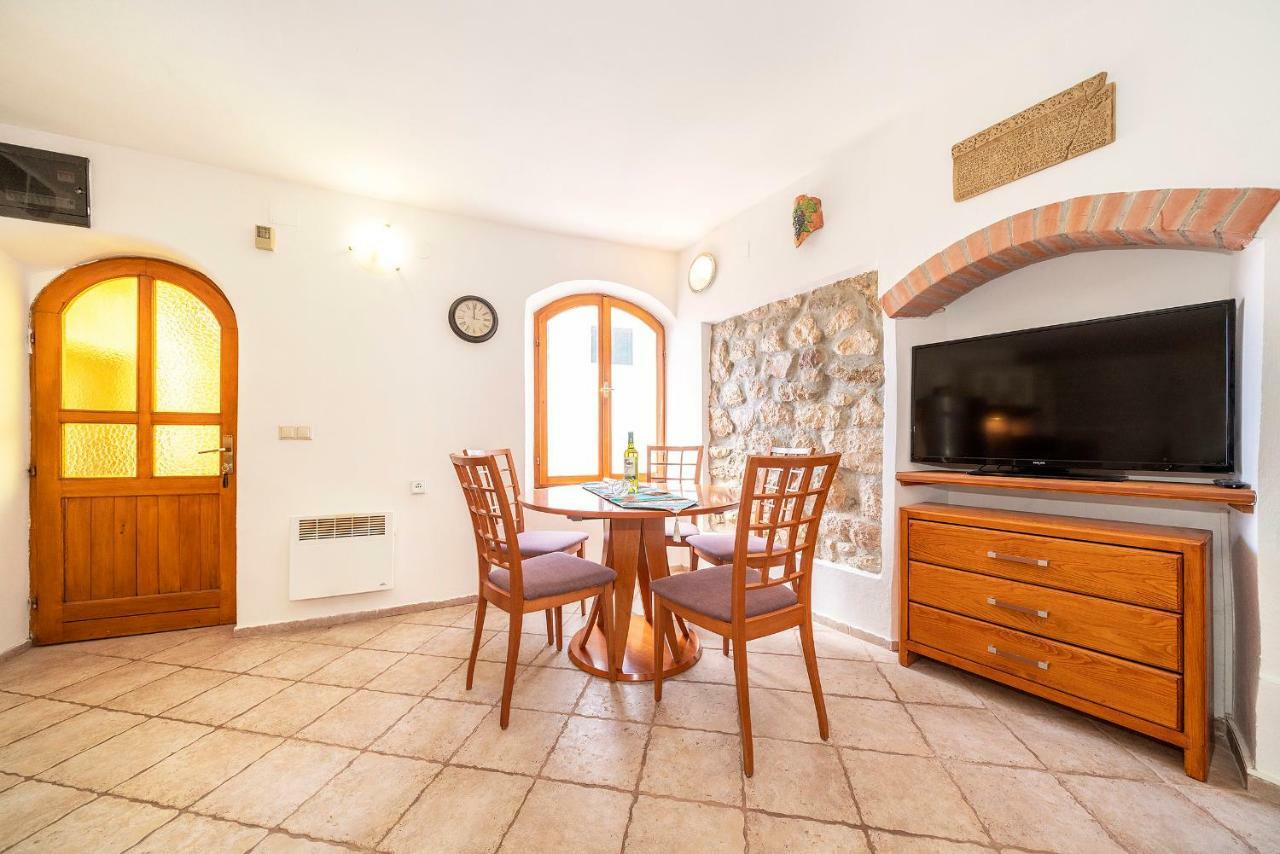 Mediterranean Apartment Korina Baška Екстериор снимка